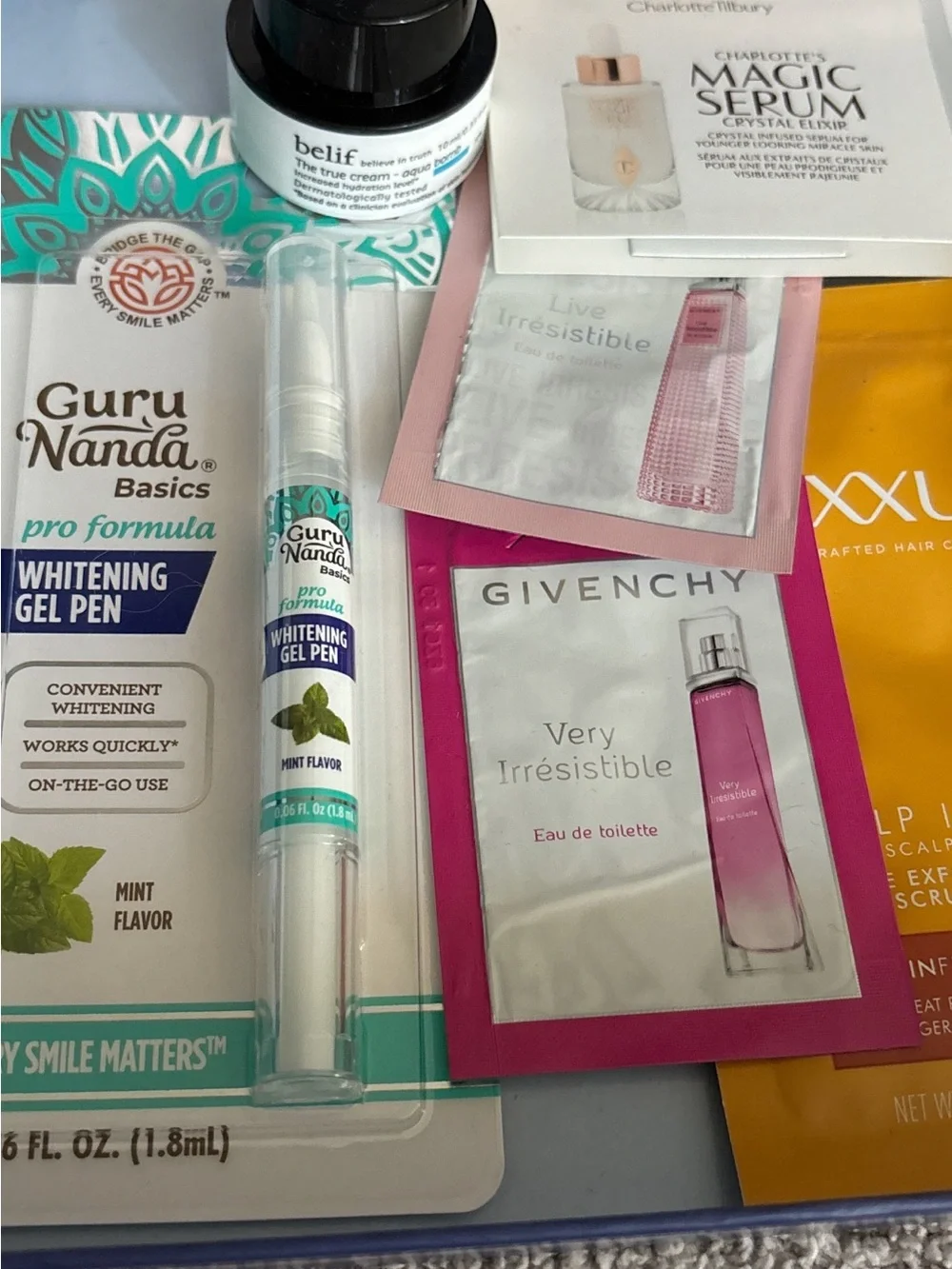 Beauty & Skincare Sample Lot Clinique Givenchy Charlotte Tilbury Hey Honey + Mor